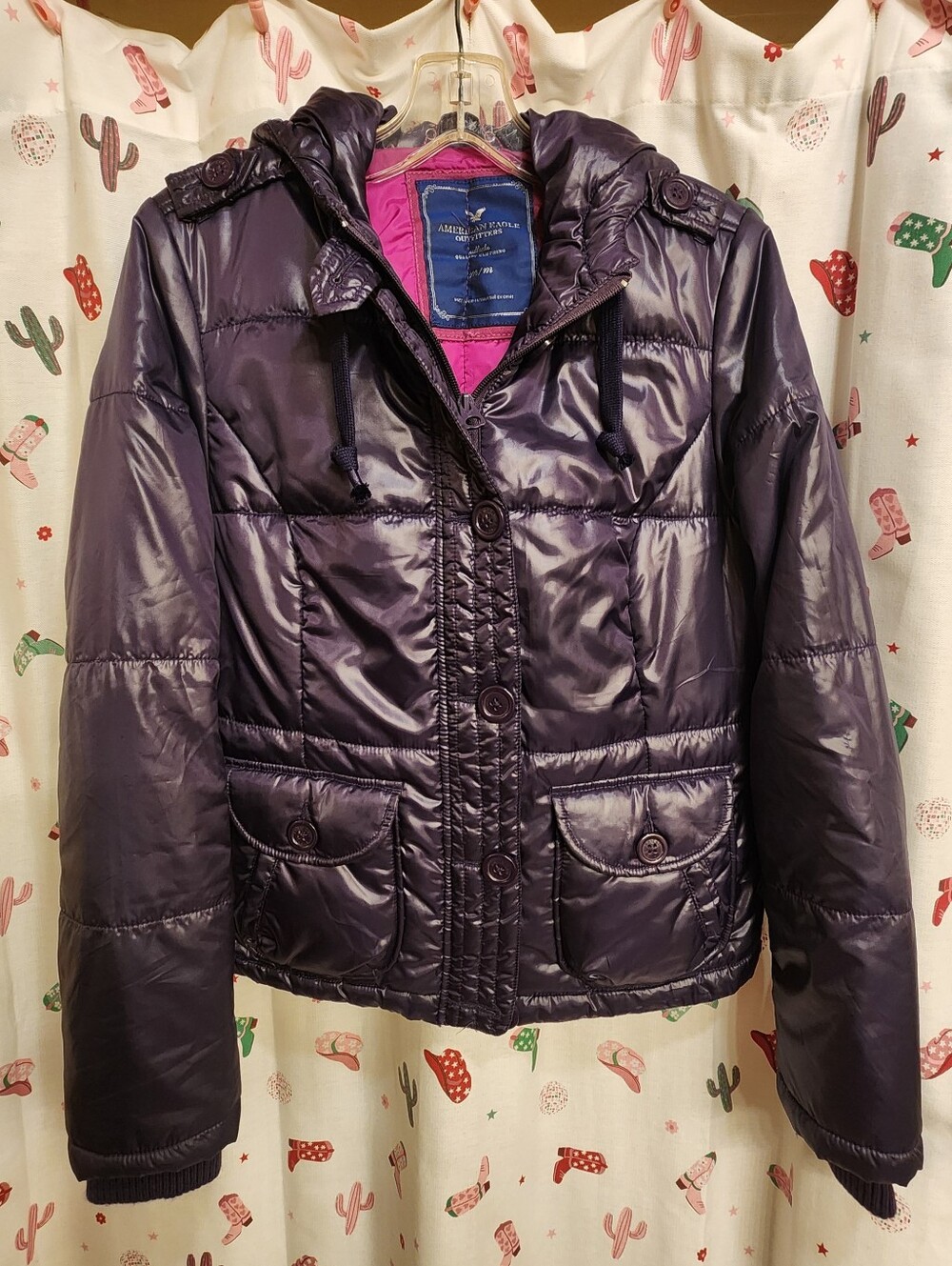 SZ MEDIUM AMERICAN EAGLE PUFFER JACKET COAT.